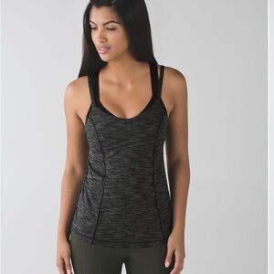Lululemon Run For Gold Tank Size 6